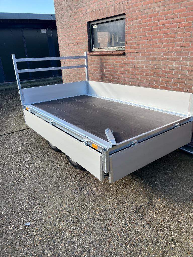 NIEUWE SYMA PLATEAUWAGENS 2.60X 1.56.M ONGEREMD ,DUBBELAS., Auto diversen, Aanhangers en Bagagewagens, Ophalen, Nieuw