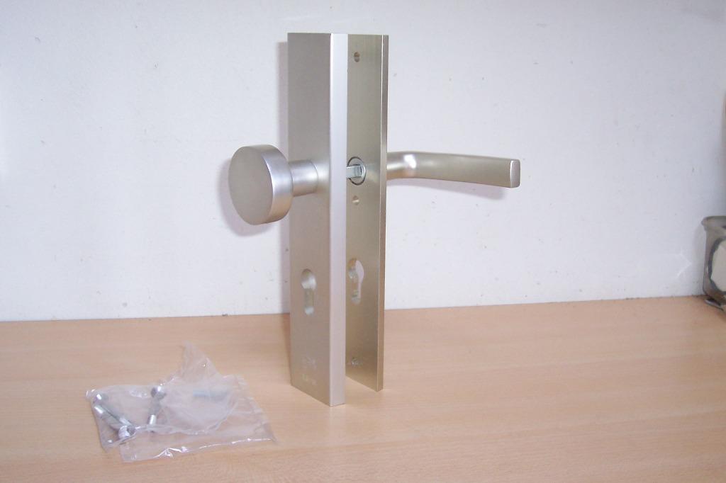 Div. Lips SKG veiligheidsbeslag/schilden PC 72 mm, Doe-het-zelf en Verbouw, Hang- en Sluitwerk, Ophalen of Verzenden, Nieuw, Overige materialen