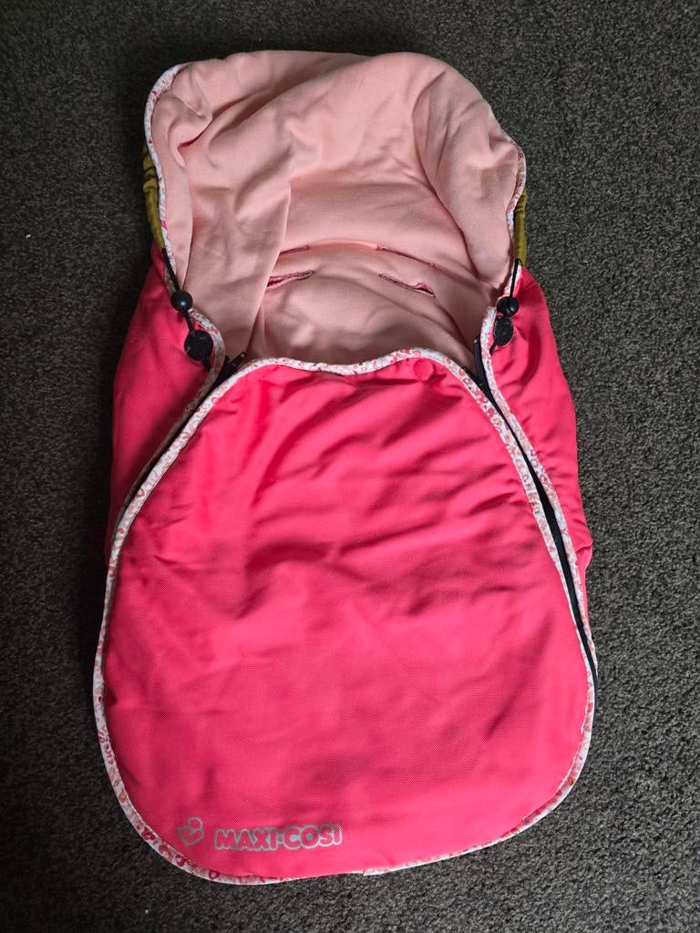 Maxi-cosi autostoel voetenzak, Autogordel, Ophalen of Verzenden, Zo goed als nieuw, 0 t/m 13 kg