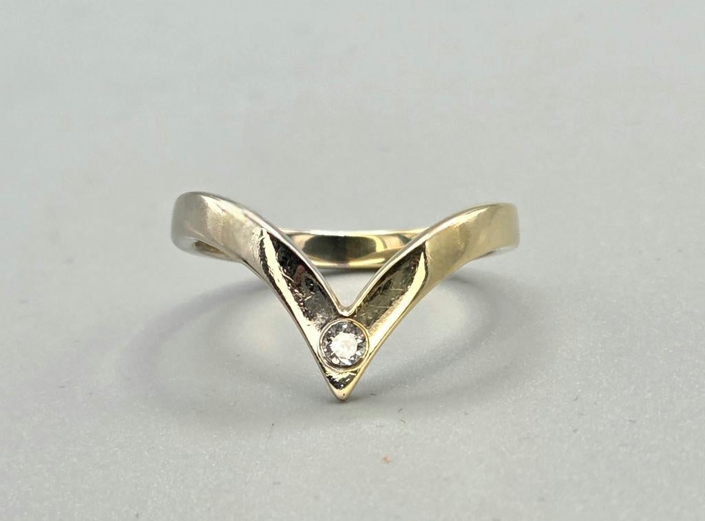 Gouden Vintage bi-color  ring met diamant. 2026/98, ., Ophalen of Verzenden, Zo goed als nieuw, Met edelsteen