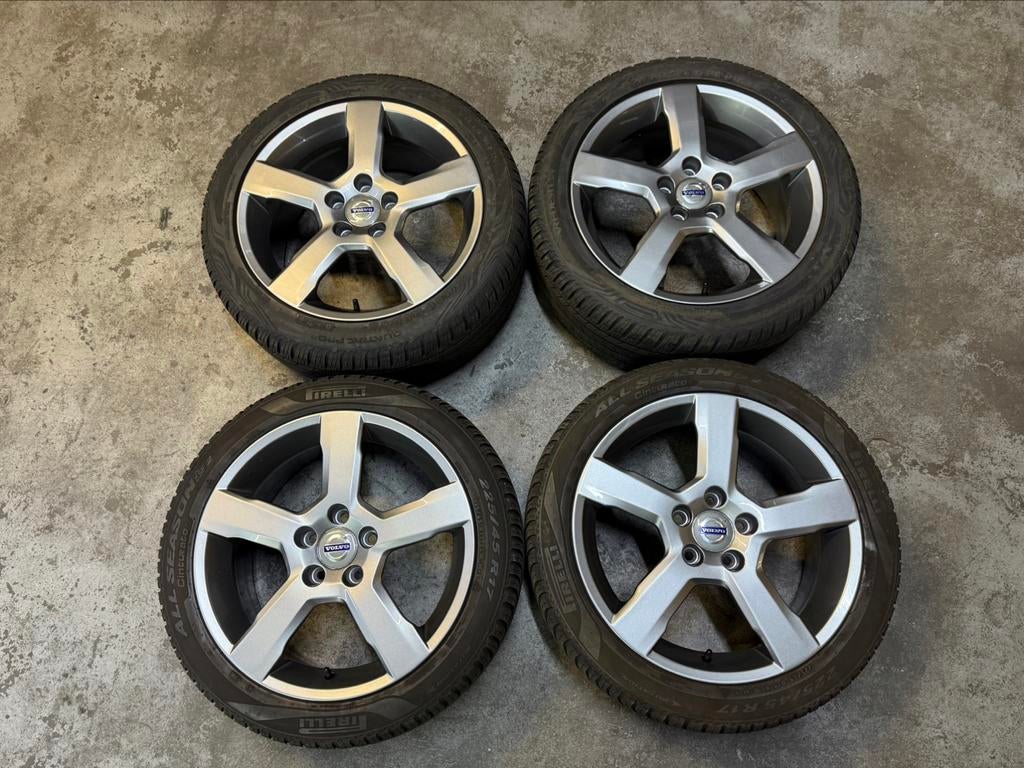 ✅ 17 inch Volvo Cratus Velgen C30 V40 V50 S50 V60 V70 Pih, Ophalen, Gebruikt, Banden en Velgen, 17 inch