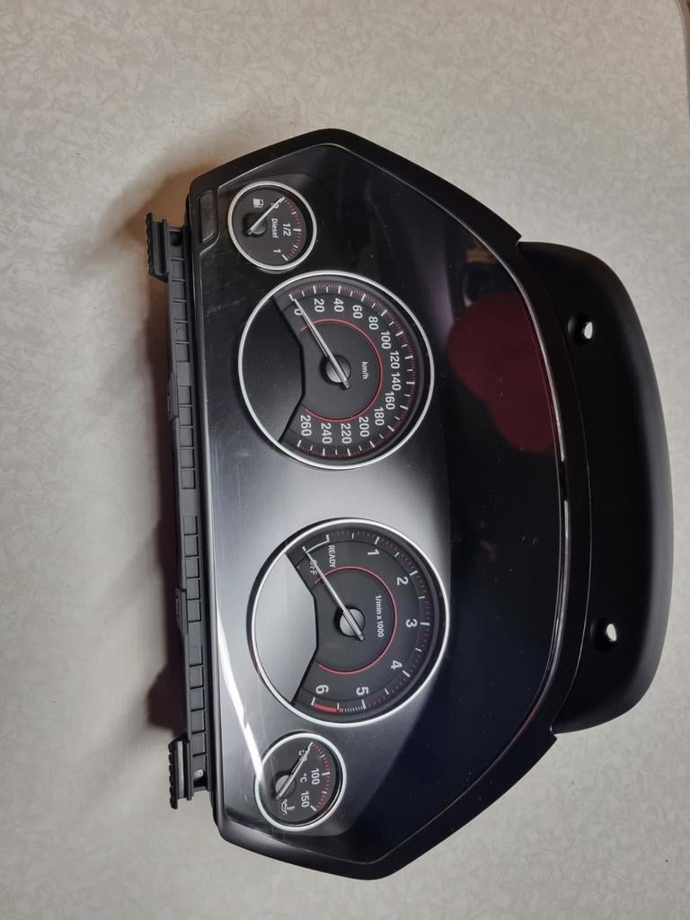 KM TELLERKLOK 6WA HALF DIGITAAL BMW F30 F31 F32 F33 F34 F36, Ophalen of Verzenden, Gebruikt, BMW