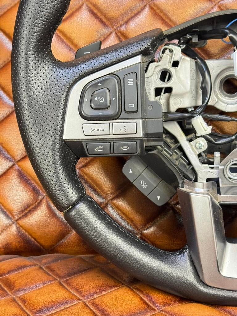 Stuurwiel Stuur Subaru Outback OPNIEUW BEKLEED, Auto-onderdelen, Besturing, Subaru, Nieuw, Ophalen of Verzenden