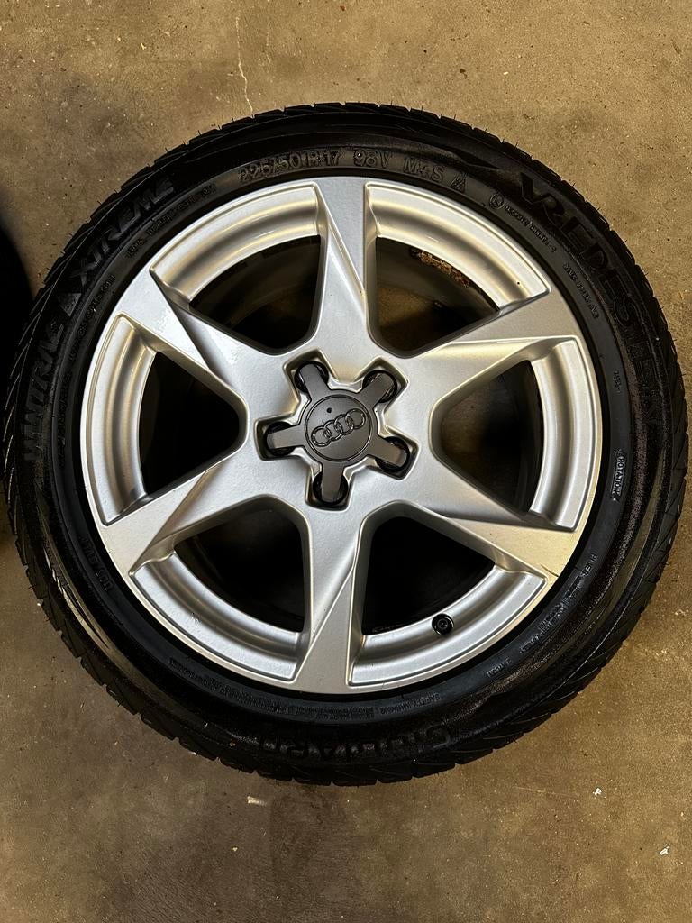 17" Audi A4 B8 Winterbanden met Velgen - Keramische Coating, Auto-onderdelen, Banden en Velgen, Ophalen, Gebruikt, Banden en Velgen