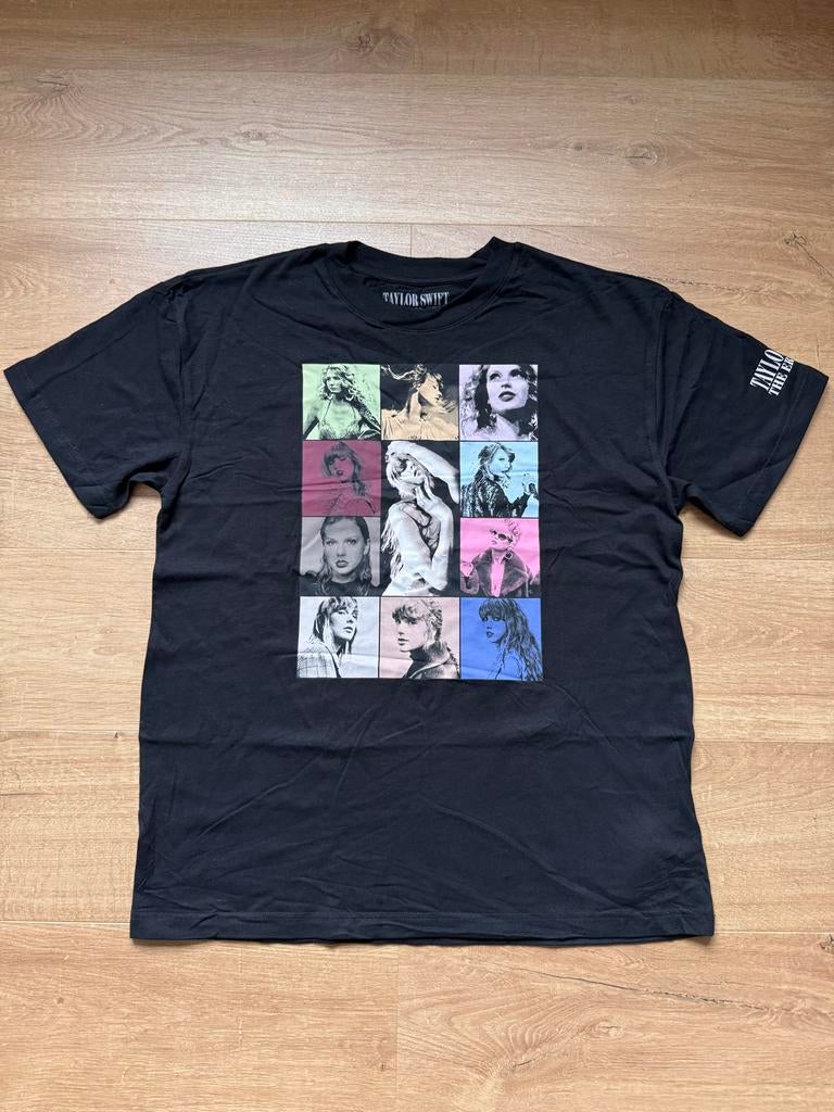 Taylor Swift Eras Tour T-Shirt Maat L NIEUW, Zwart, Maat 42/44 (L), Nieuw, Ophalen of Verzenden