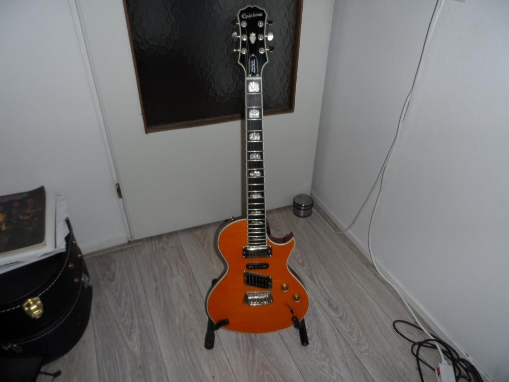 Epiphone Nighthawk Custom Reissue gitaar, evt met koffer., Ophalen, Zo goed als nieuw, Solid body, Epiphone
