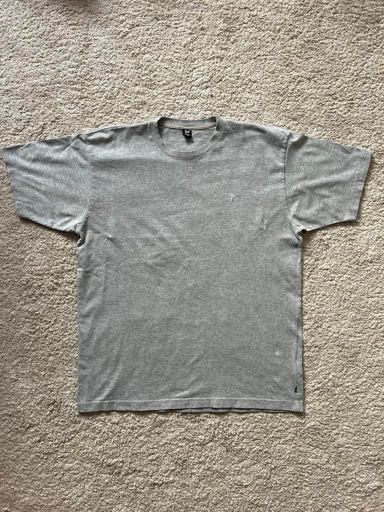 Patta Basic Script P T-shirt – grijs, Ophalen of Verzenden, Gedragen, Maat 52/54 (L), Grijs