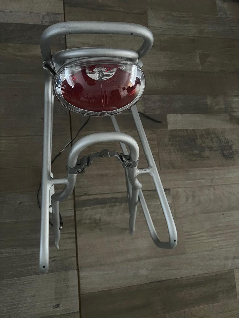 Bagagedrager Sparta ion en verlichting Aluminium Max.25kg, Fietsen en Brommers, Fietsaccessoires | Bagagedragers, Ophalen of Verzenden