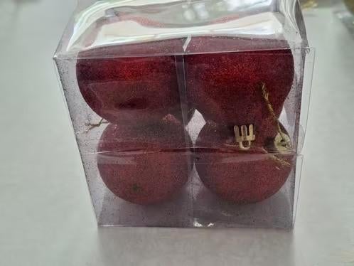 4 rode kerstballen met glitter h, Diversen, Kerst, Onbekend, Ophalen of Verzenden, Zo goed als nieuw, Losse verkoop