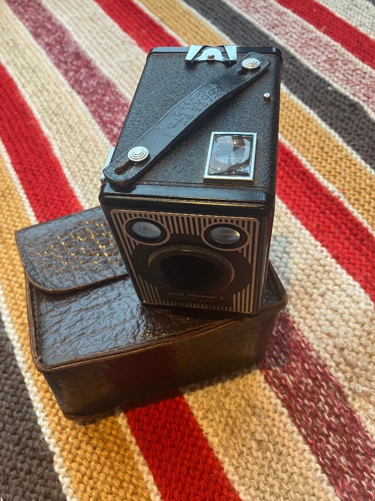 Kodak Six 20 Brownie, Verzamelen, Fotografica en Filmapparatuur, Fototoestel, Voor 1940, Ophalen of Verzenden