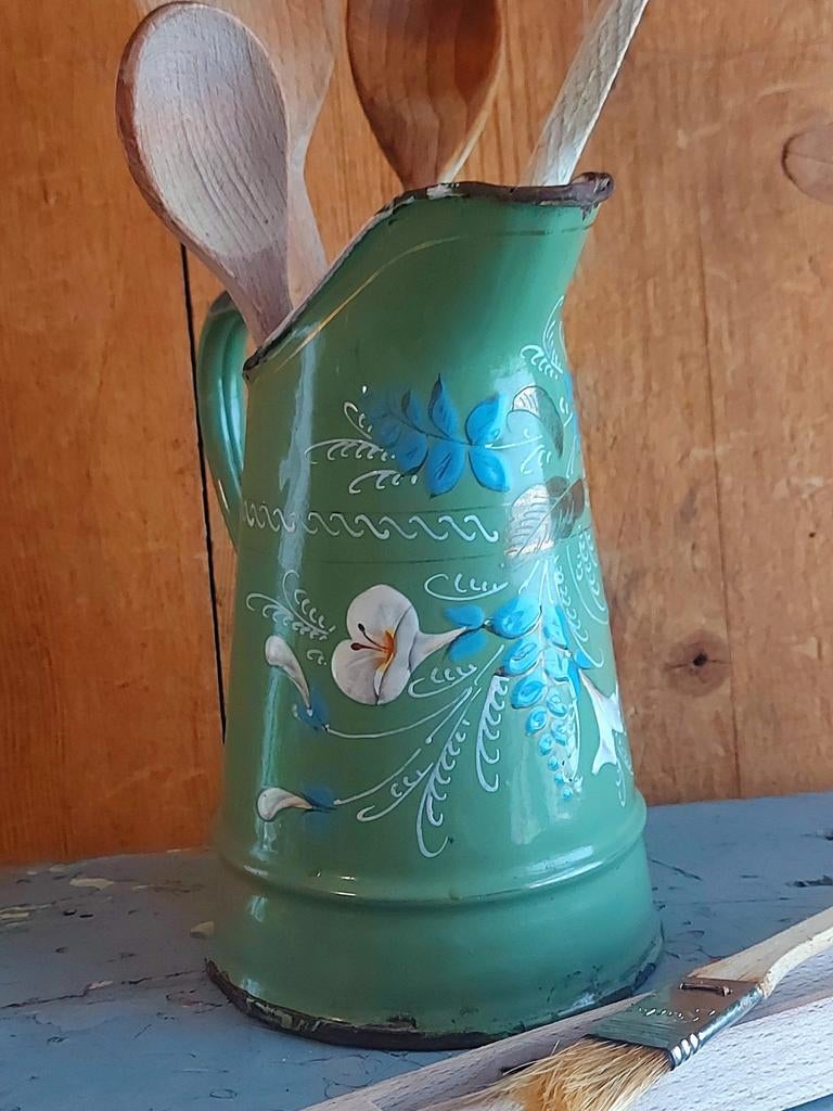 Antiek emaille kan Mint groen met dik opgelegde bloemen, Antiek en Kunst, Antiek | Emaille, Ophalen of Verzenden