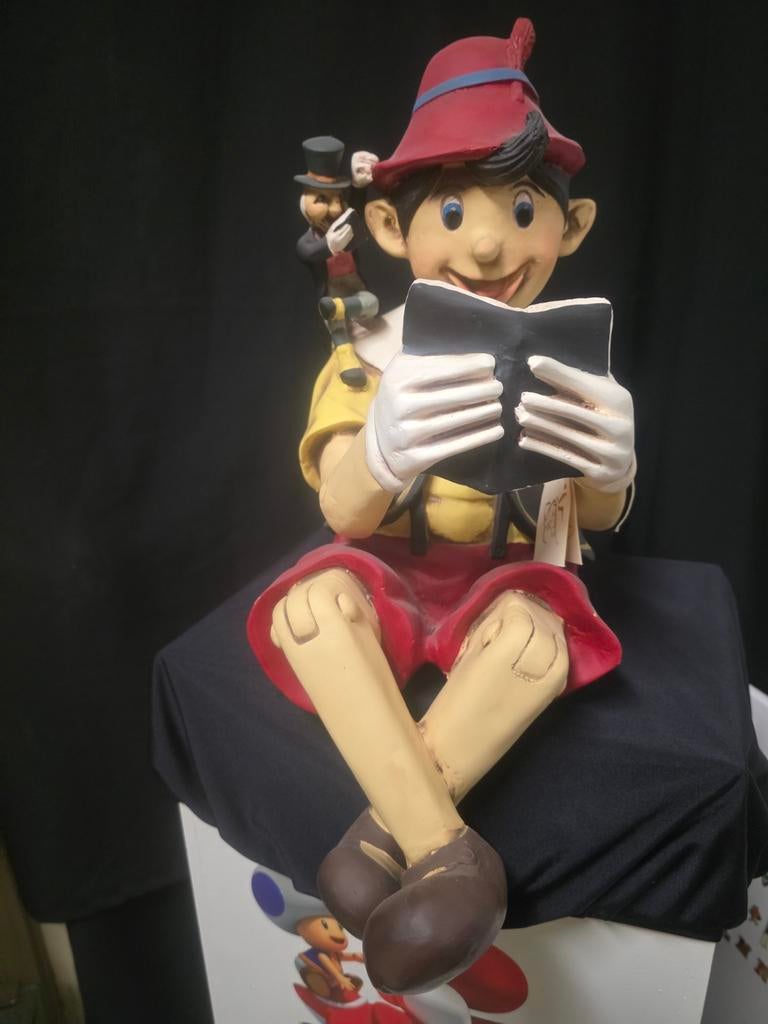Pinokkio Beeld Polyester, Verzamelen, Ophalen, Peter Pan of Pinokkio, Zo goed als nieuw, Beeldje of Figuurtje