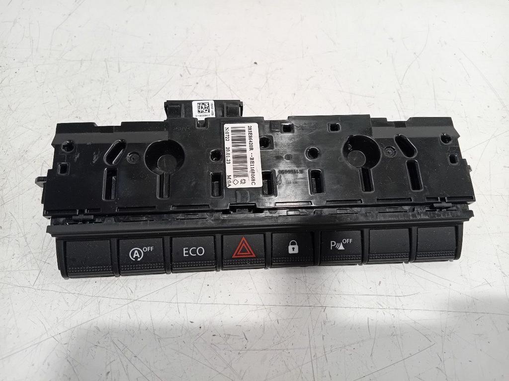 Schakelaar diversen Dacia Duster, Onderdelen@venauto.nl, Gebruikt, Ettenseweg 76, 4706 PB Roosendaal, The Netherlands, Herkomst onderdeel bekend