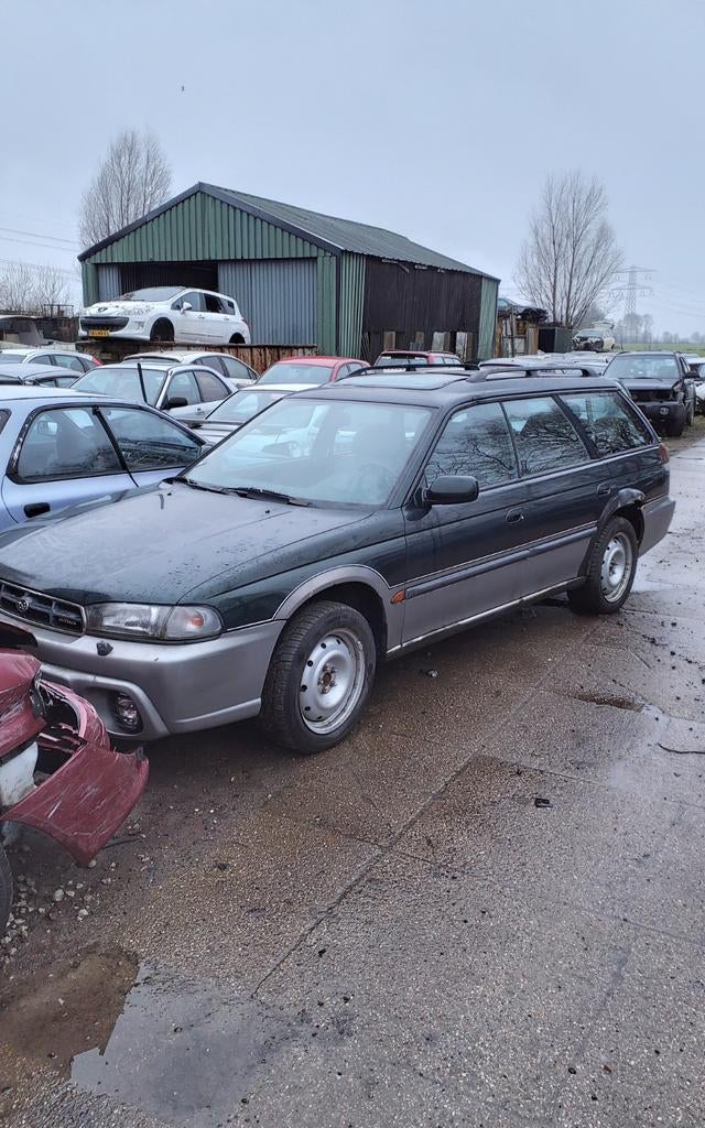 Legacy en outback 1997 rood ,groen , blauw Jagersma trading, Ophalen of Verzenden, Voor, Subaru, Achterklep