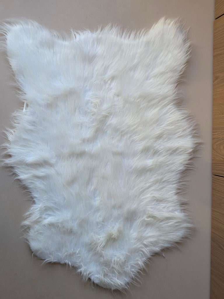 Wit kleedje, 50 tot 100 cm, Nieuw, Rechthoekig, Fluffy