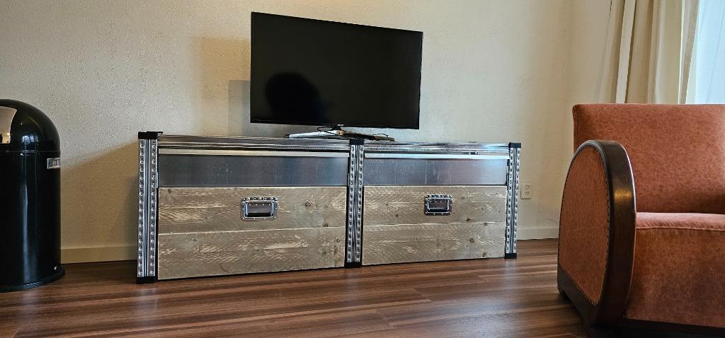TV-meubel super stevig, Overige houtsoorten, Nieuw, Ophalen of Verzenden, Minder dan 100 cm