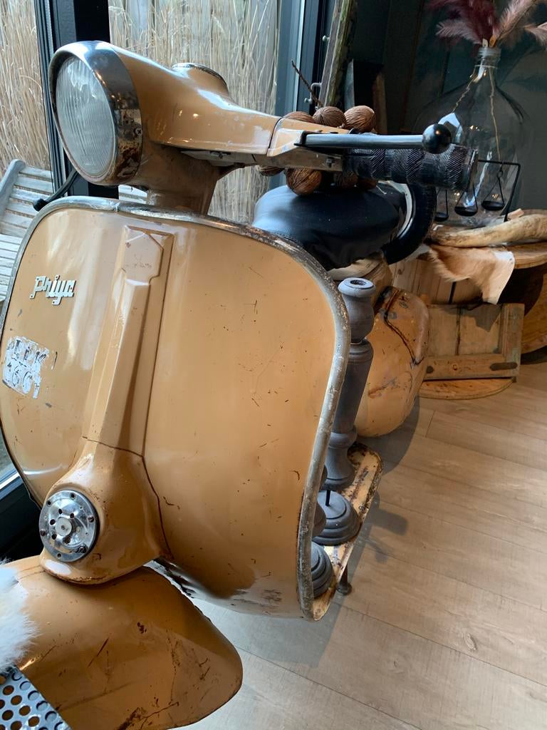 Vintage Phiya ter decoratie geen motorblok puur deco, Ophalen