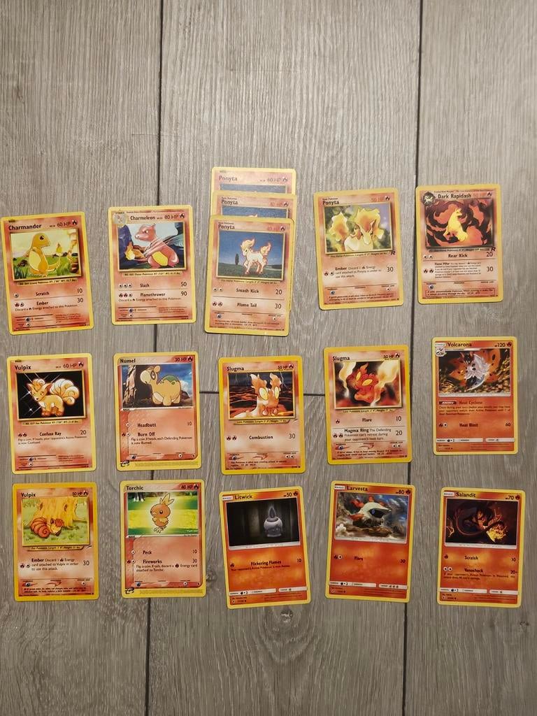 Pokémon Kaarten fire type, Ophalen of Verzenden, Gebruikt, Meerdere kaarten