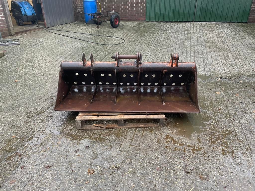 Grondbak, Ophalen, Zo goed als nieuw