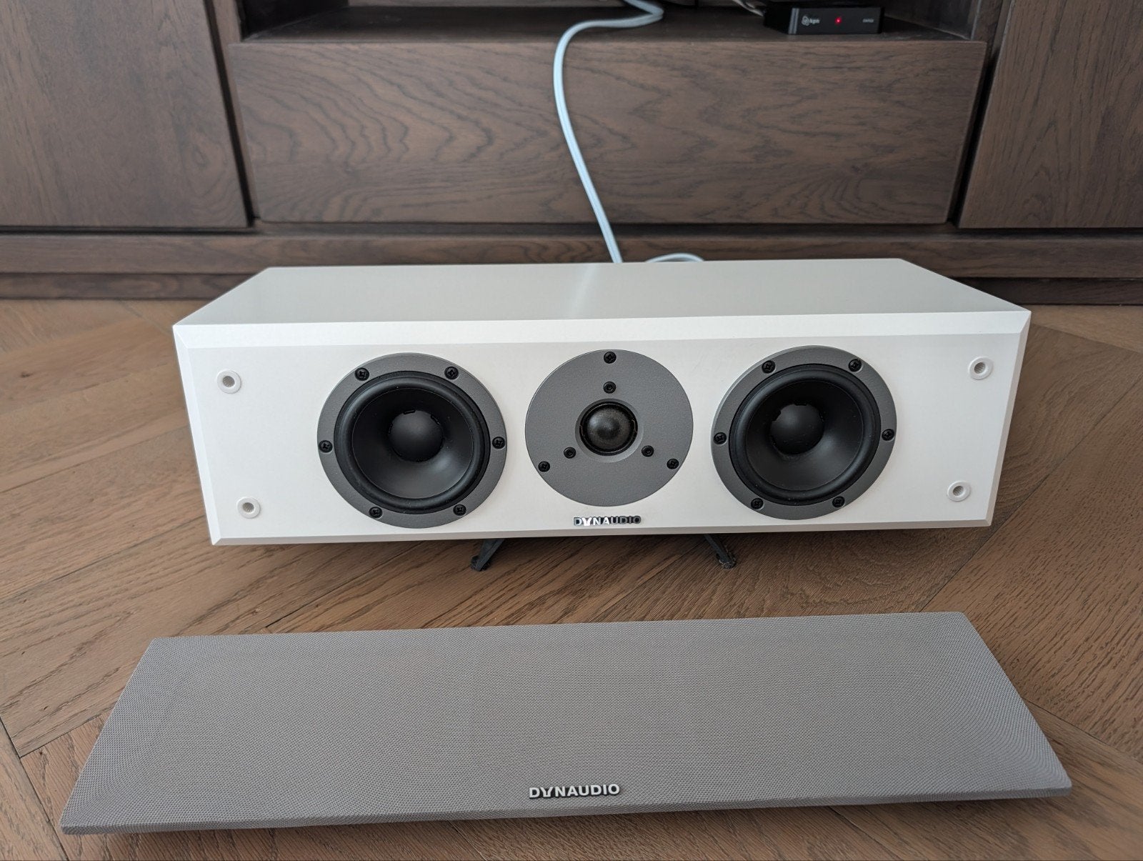 Dynaudio Emit M15c center speaker, Ophalen of Verzenden, Zo goed als nieuw