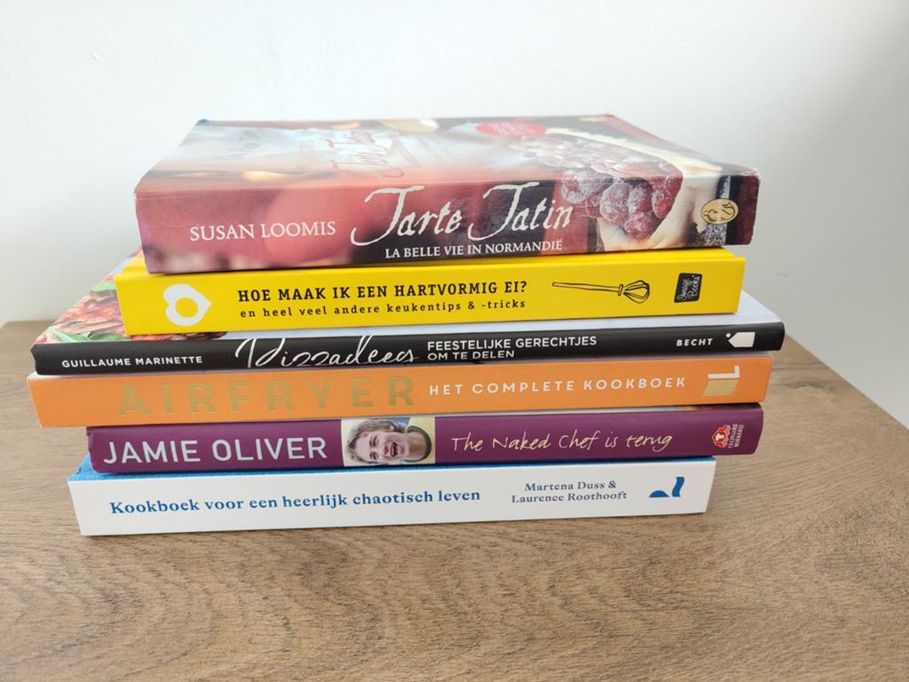 Pakket kookboeken, oa Jamie Oliver, airfryer, pizzadeeg, Ophalen of Verzenden