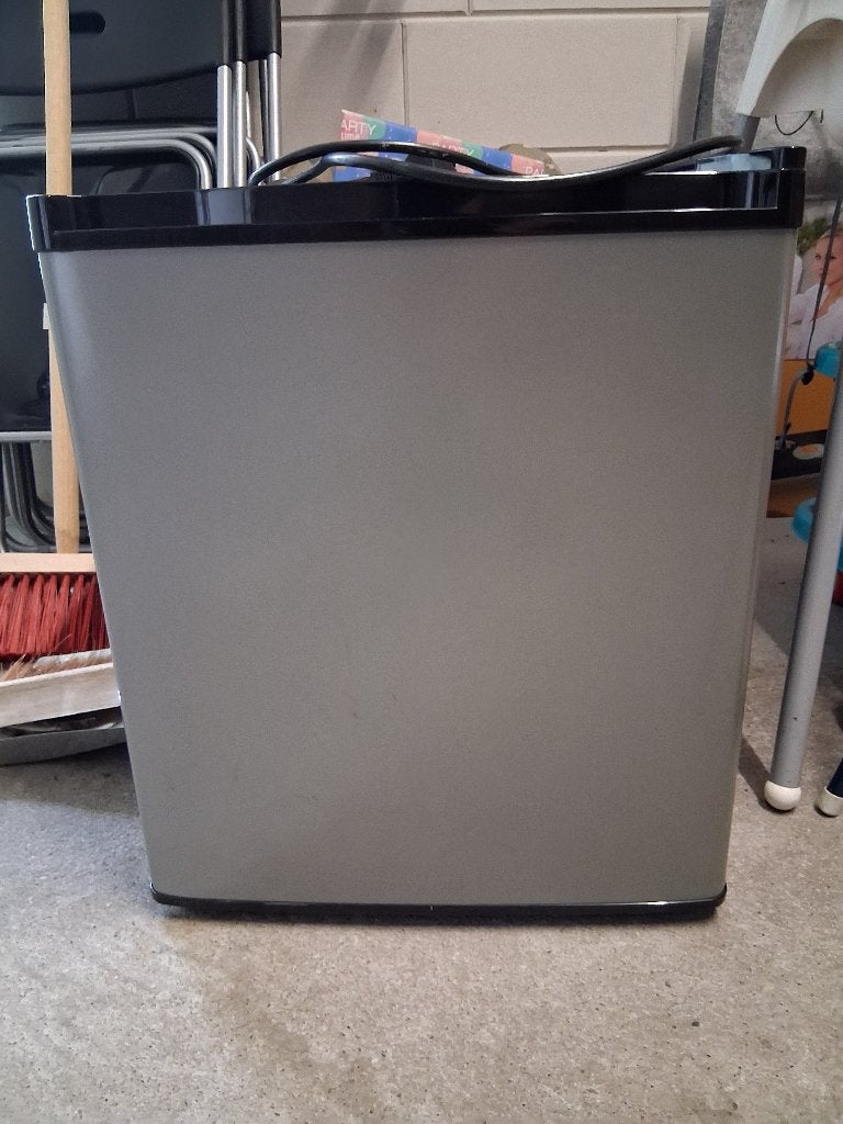 Mini koelkast, Witgoed en Apparatuur, Koelkasten en IJskasten, Ophalen, Minder dan 75 liter, Zonder vriesvak, Gebruikt