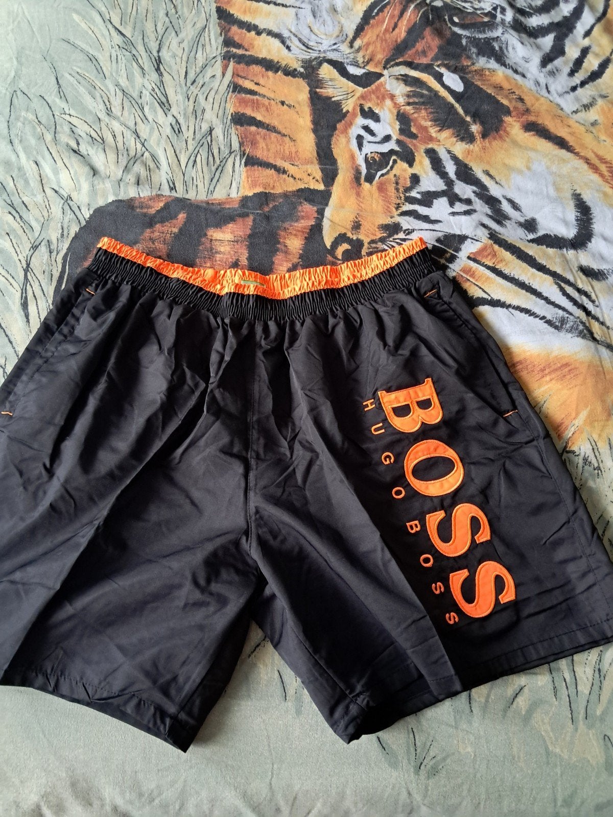 Hugo Boss Zwemshort Zwart Oranje 3XL valt al xl/xxl, Kleding | Heren, Badmode en Zwemkleding, Ophalen, Zwart, Overige maten, Hugo Boss