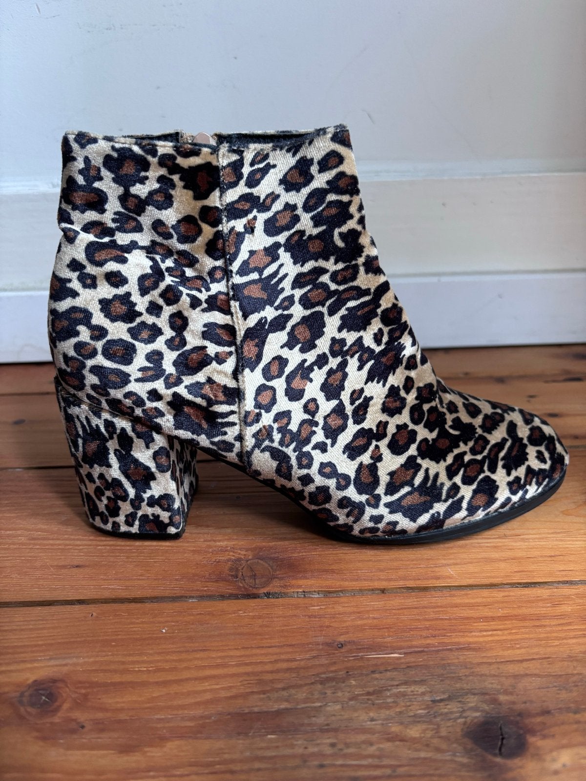 Leopardprint Enkellaarsjes met Blokhak, Ophalen, Zo goed als nieuw, Bruin, Lage of Enkellaarzen