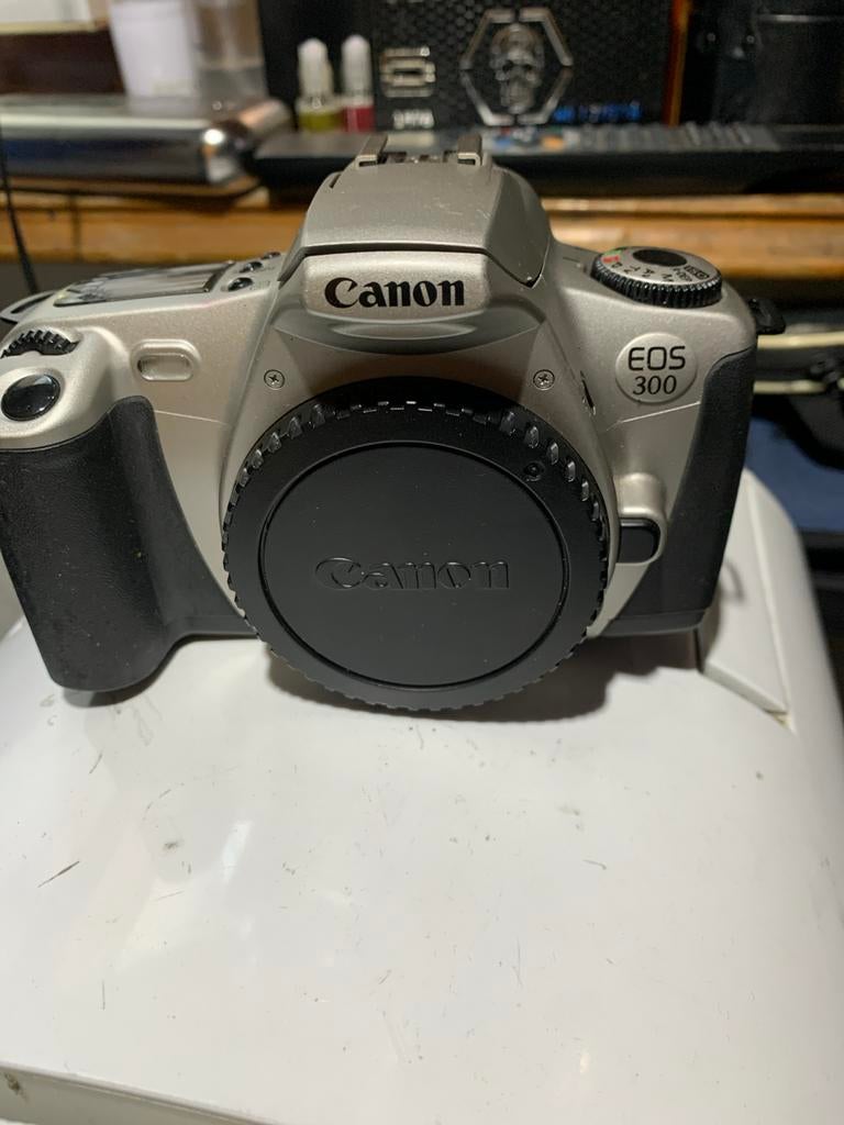 Canon EOS 300 analoge spiegelreflexcamera, Audio, Tv en Foto, Fotocamera's Analoog, Ophalen of Verzenden, Gebruikt, Spiegelreflex