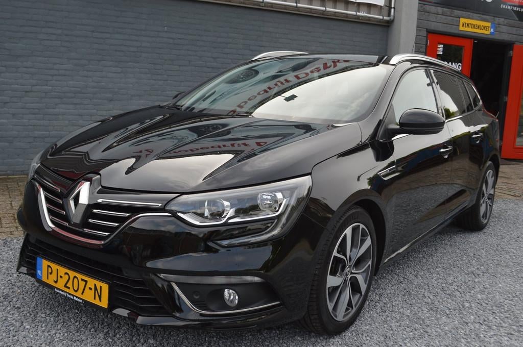 Renault Mégane Estate 1.2 TCe Bose Automaat Airco Leer Navi, Auto's, Renault, Gebruikt, Euro 6, 4 cilinders, Leder en Stof