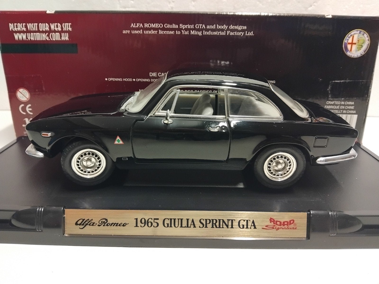 Alfa Romeo Giulia Sprint GTA Junior 1965 Signature 1:18 KRD, Ophalen of Verzenden, Zo goed als nieuw, Auto, Overige merken