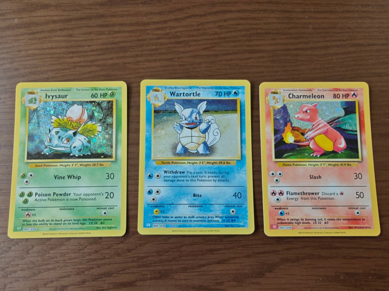 Pokémon Kaarten: Ivysaur, Wartortle, Charmeleon (3 stuks), Ophalen of Verzenden, Zo goed als nieuw, Meerdere kaarten, Foil