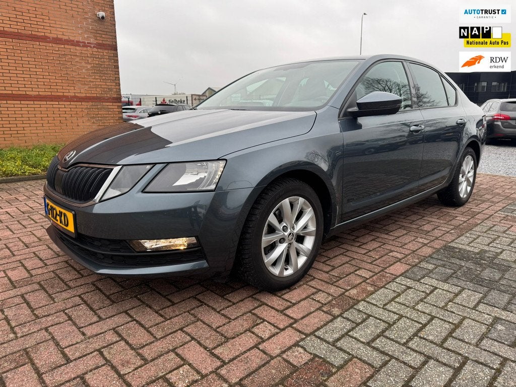 Skoda Octavia 1.0 TSI Greentech Business Edition, Digitale T, Stof, Gebruikt, Origineel Nederlands, Bedrijf