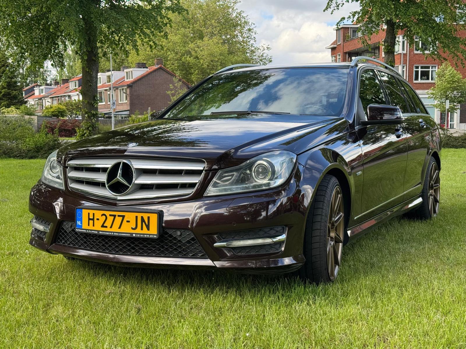 Mercedes-Benz AMG C-Klasse C250 BE Estate Aut7 2012 Bruin, Auto's, Automaat, Achterwielaandrijving, 1800 kg, Zwart