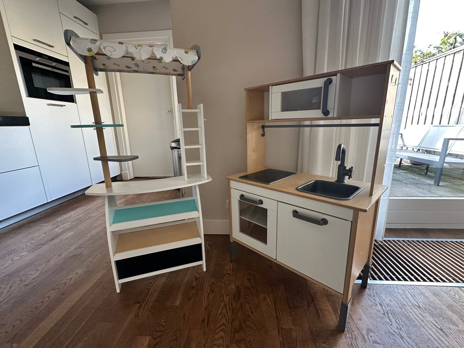 Ikea speelkeuken (Duktig) en winkelkraam, Kinderen en Baby's, Ophalen, Gebruikt, Hout, Speelkeuken