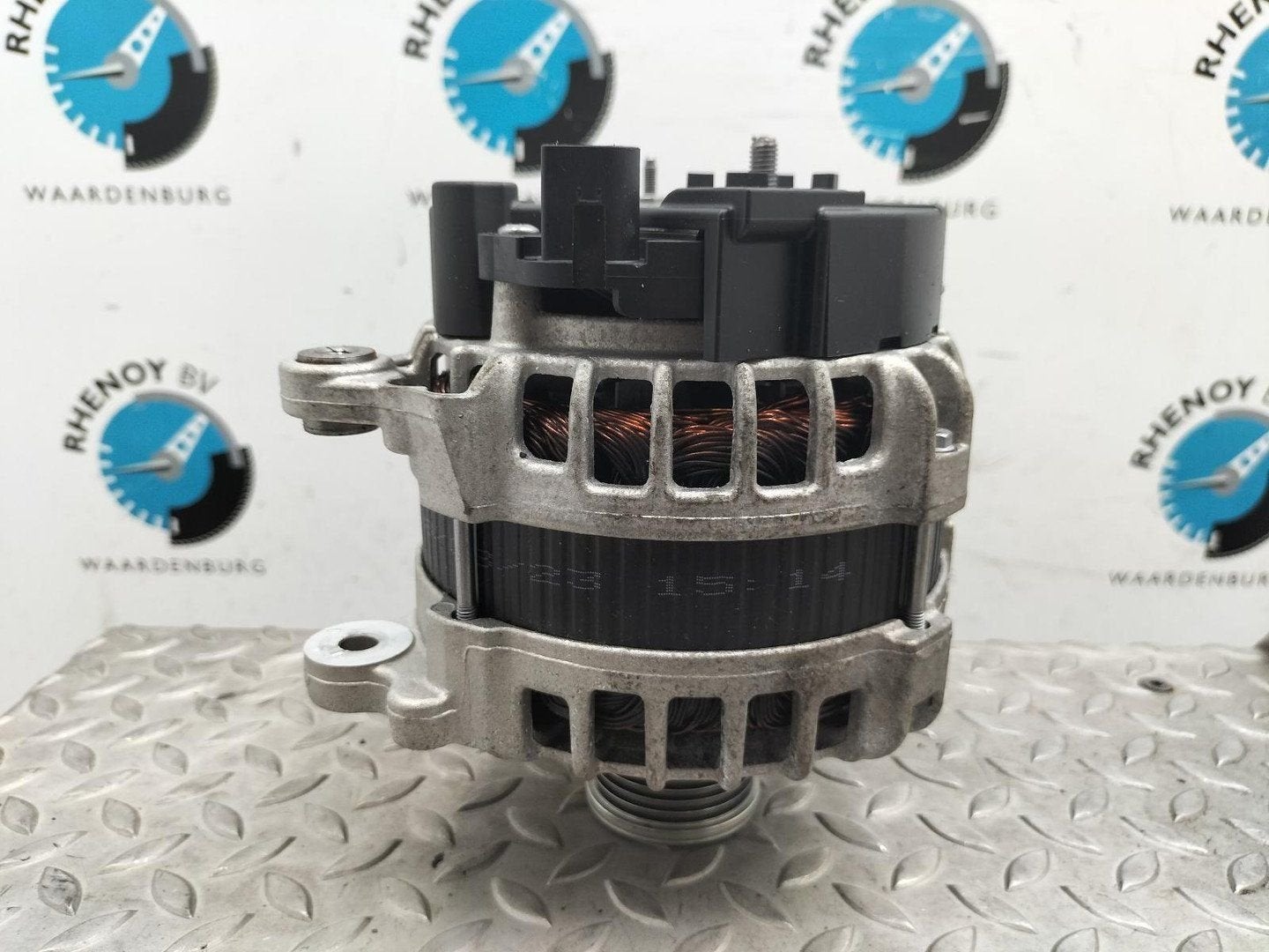 VOLKSWAGEN TRANSPORTER DYNAMO 2019, Ophalen of Verzenden, Gebruikt, Stiba lid