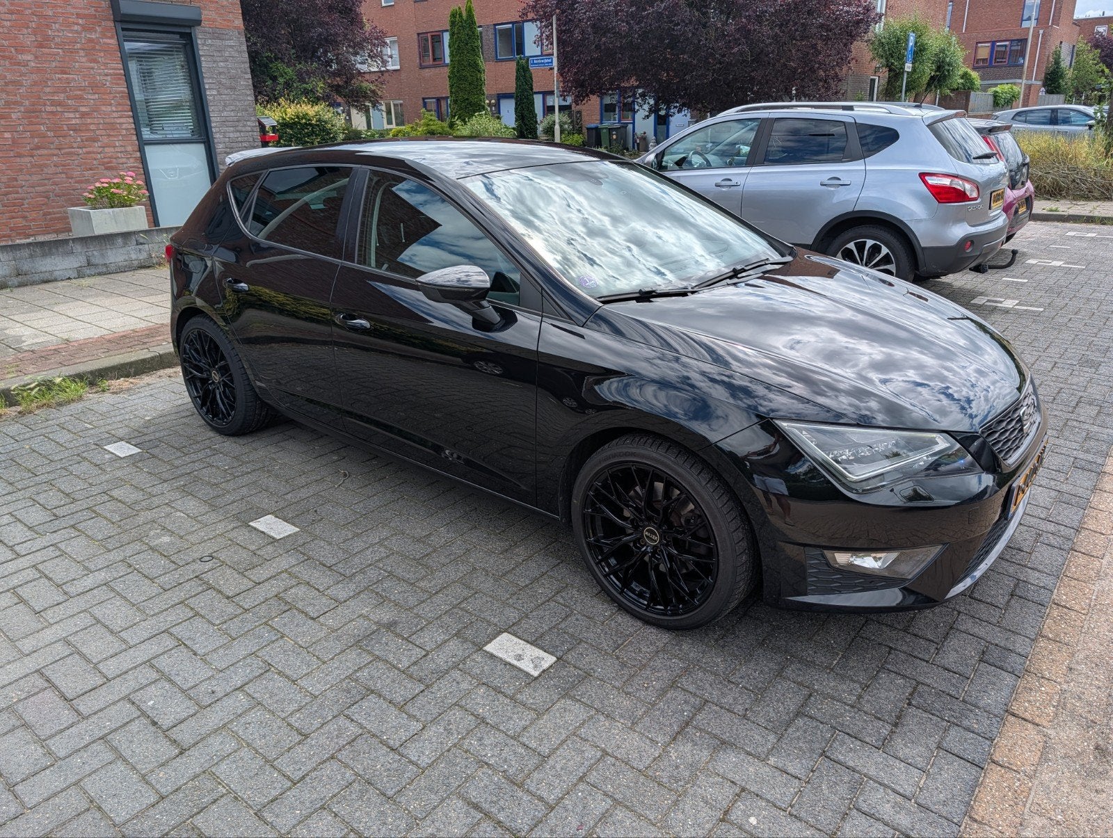 Seat Leon 1.4 TSI ACT 2014 Zwart (195pk), 1141 kg, Startonderbreker, Zwart, 4 cilinders