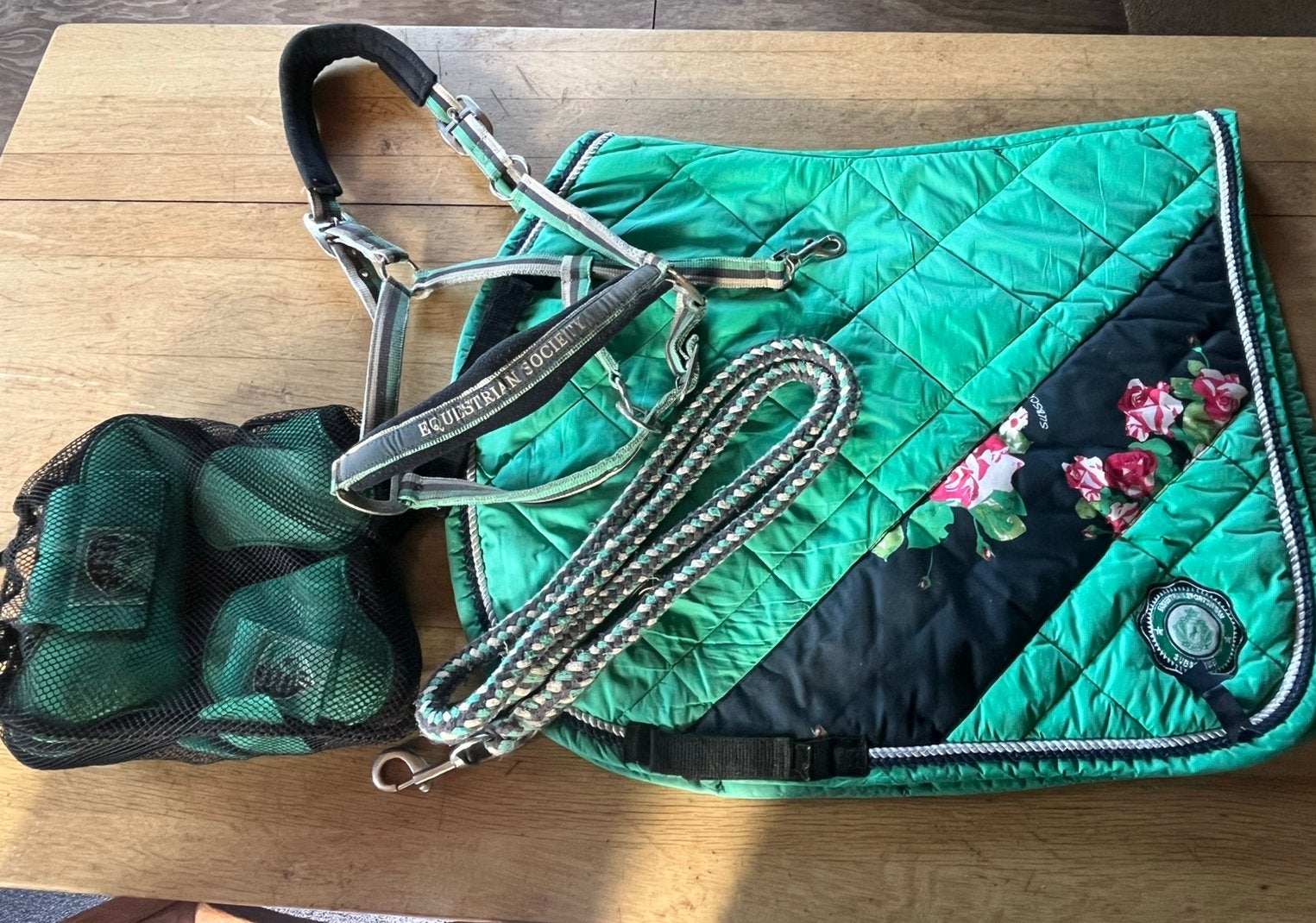 Equestrian sportwear set groen met bloemen maat full, Dieren en Toebehoren, Full (L), Gebruikt, Ophalen of Verzenden, Groen