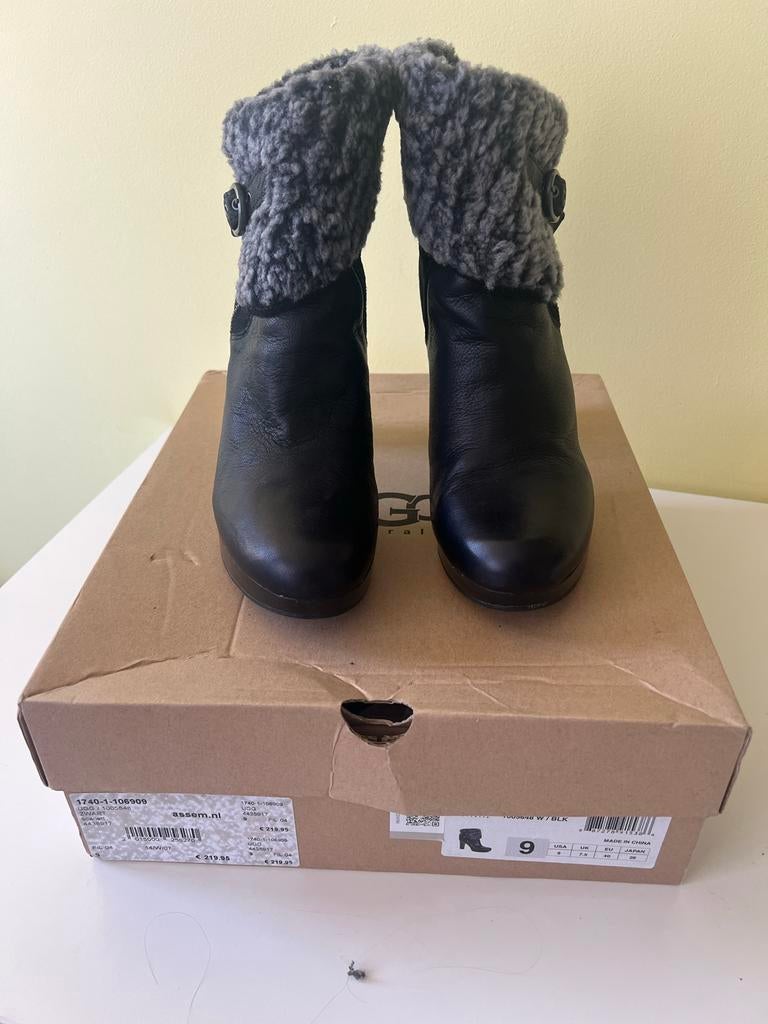 UGG Laarzen Zwart met Bont - Maat 40, Zwart, Lage of Enkellaarzen, Nieuw, Ophalen of Verzenden