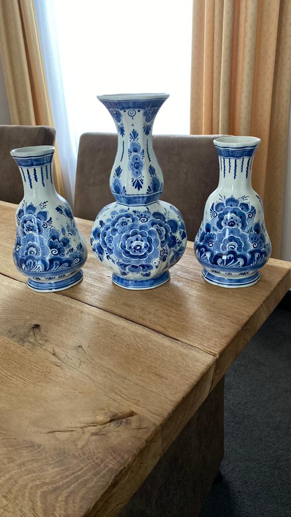 Delfts Blauw Holland handpainted kast stel vazen, Ophalen