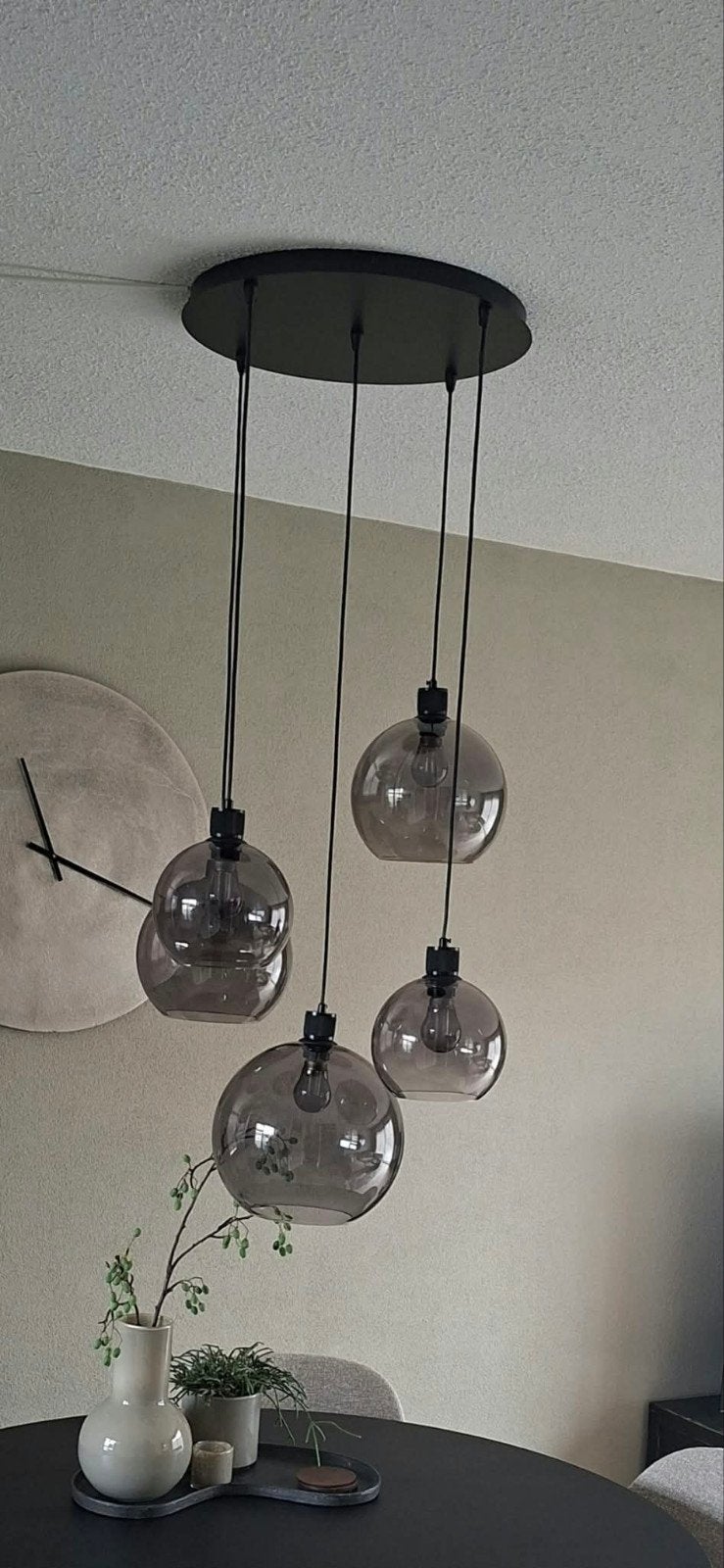 Moderne hanglamp met 5 glazen bollen, Ophalen, E27 (groot), Zo goed als nieuw, Glas