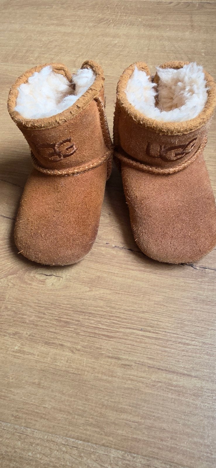 UGG baby slofjes maat 18, Slofjes, Gebruikt, UGG, Jongetje of Meisje