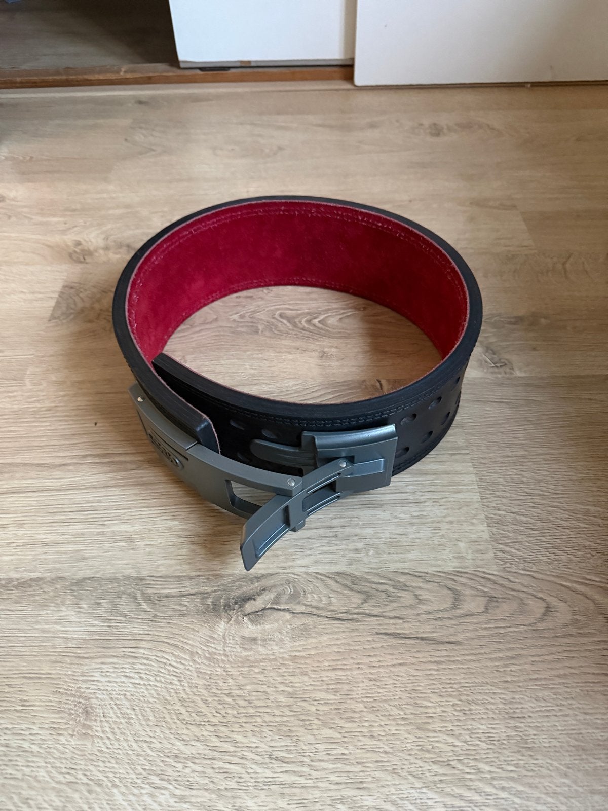 SBD Powerlifting Belt maat M 13mm- Zo goed als nieuw, Ophalen of Verzenden, Zo goed als nieuw, Rug, Overige typen