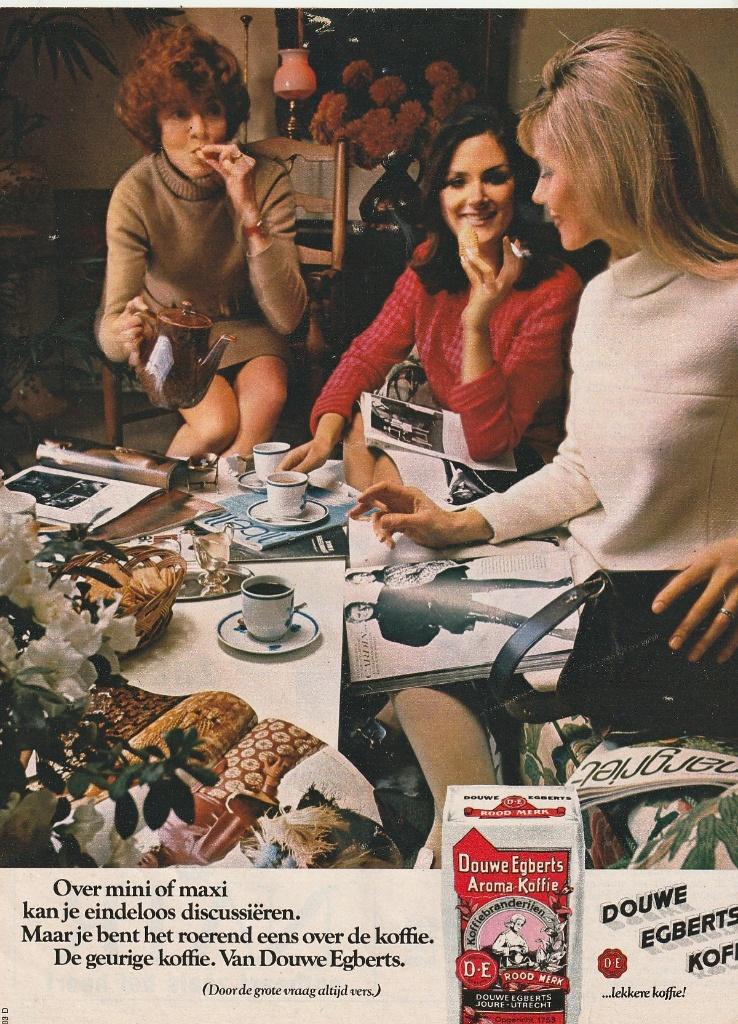 Retro reclame 1972 Douwe Egberts koffie drie vriendinnen, Verzenden, Overige typen