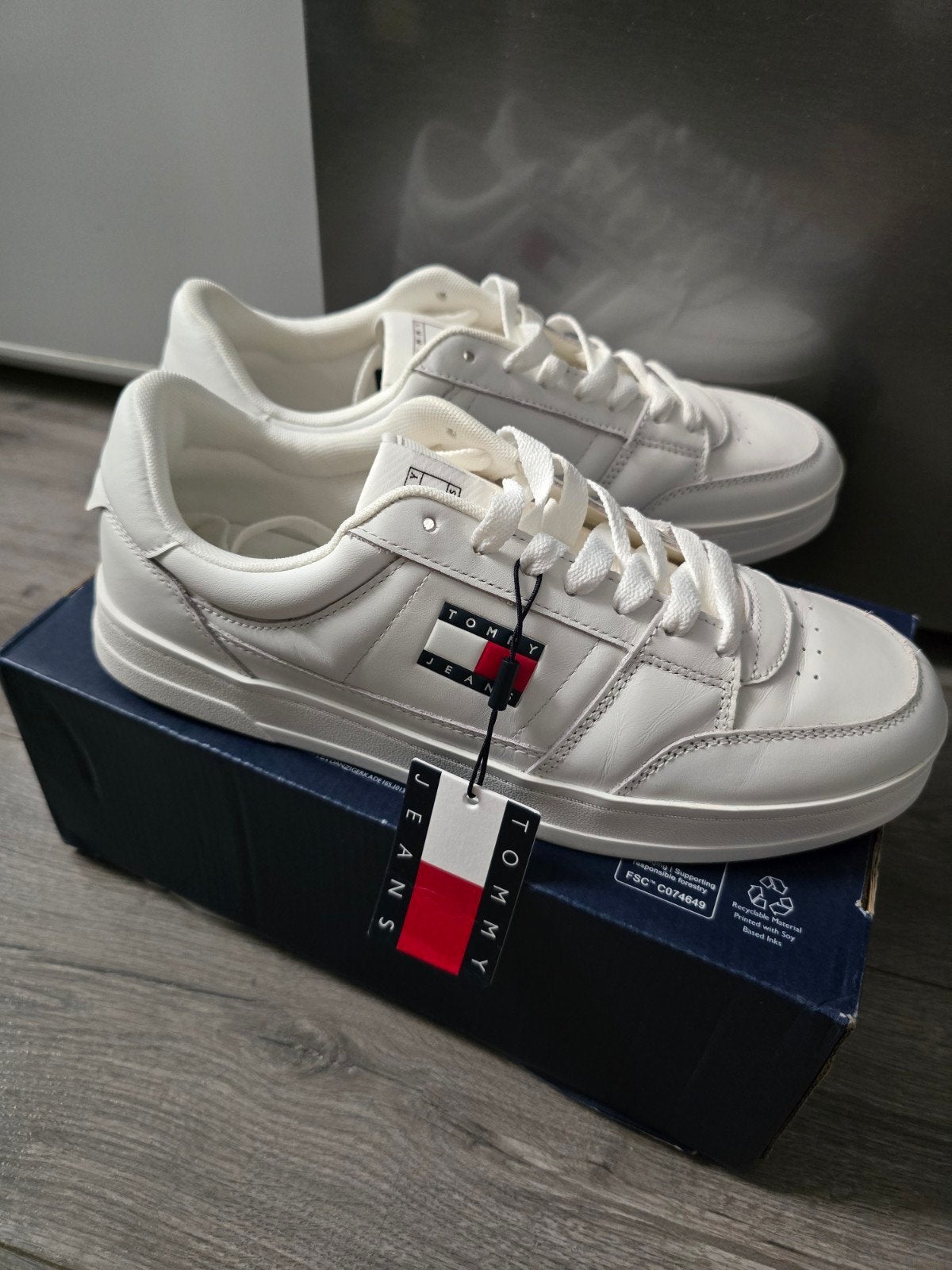 Wit heren schoenen Tommy Hilfiger, maat 42, Nieuw (BKB), Ophalen, Nieuw, Wit