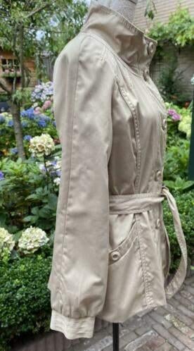Lebek jas maat 44, Kleding | Dames, Jassen | Winter, Ophalen of Verzenden, Zo goed als nieuw, Maat 42/44 (L), Beige