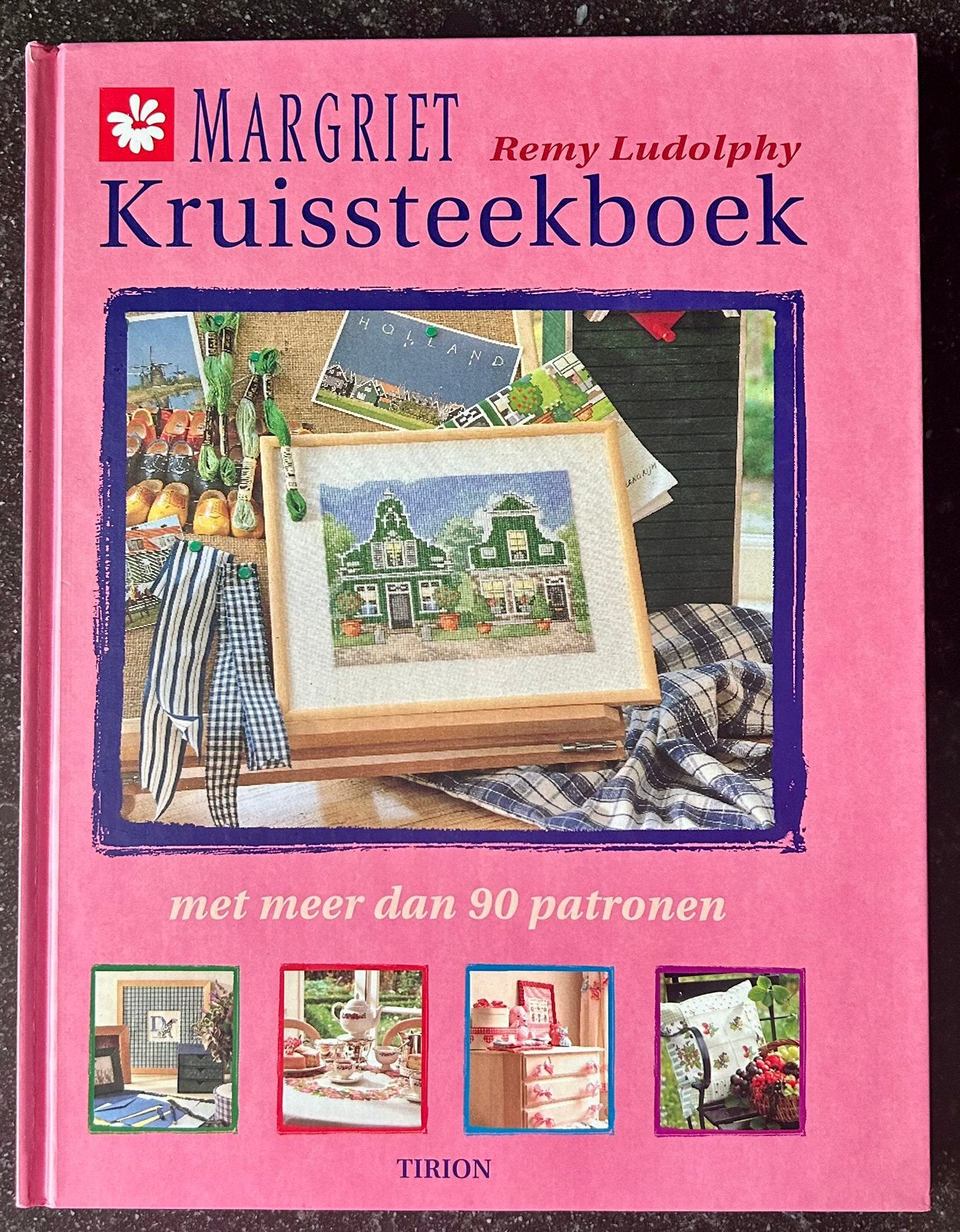 Remy Ludolphy - Margriet Kruissteekboek - 1997, Ophalen of Verzenden, Zo goed als nieuw, Handborduren, Patroon