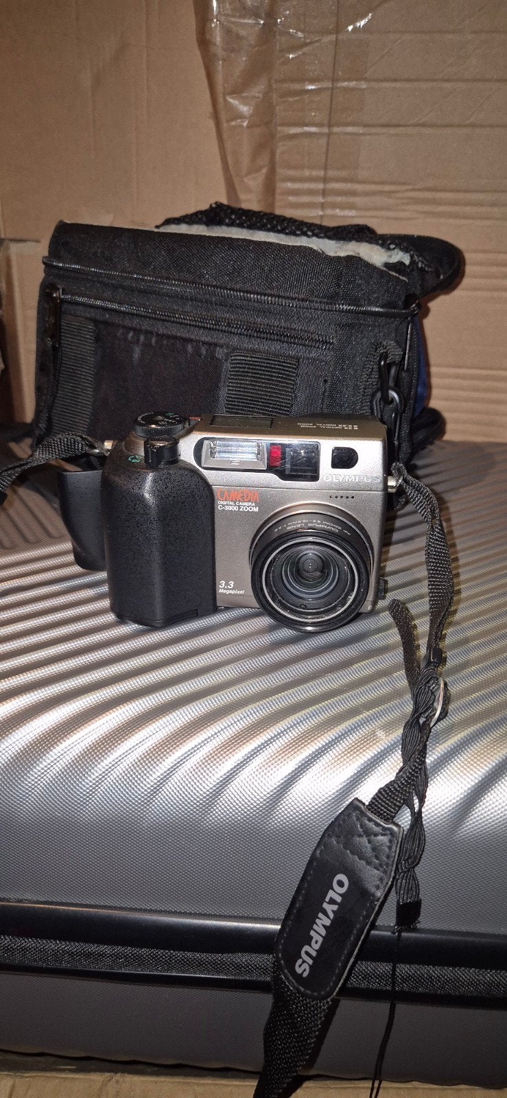 Olympus C-3000 Zoom Digitale Camera met Samsonite Tas, Compact, Ophalen of Verzenden, Olympus, Niet werkend