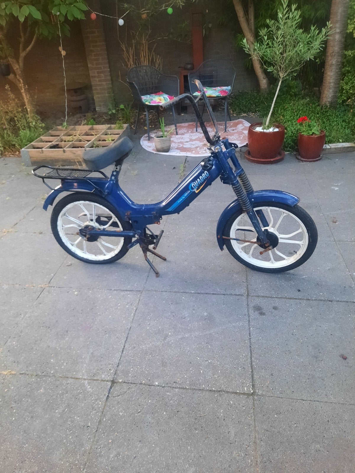tomos quadro rollend frame opknapper, Fietsen en Brommers, Brommers | Tomos, Ophalen of Verzenden, Gebruikt, Quadro