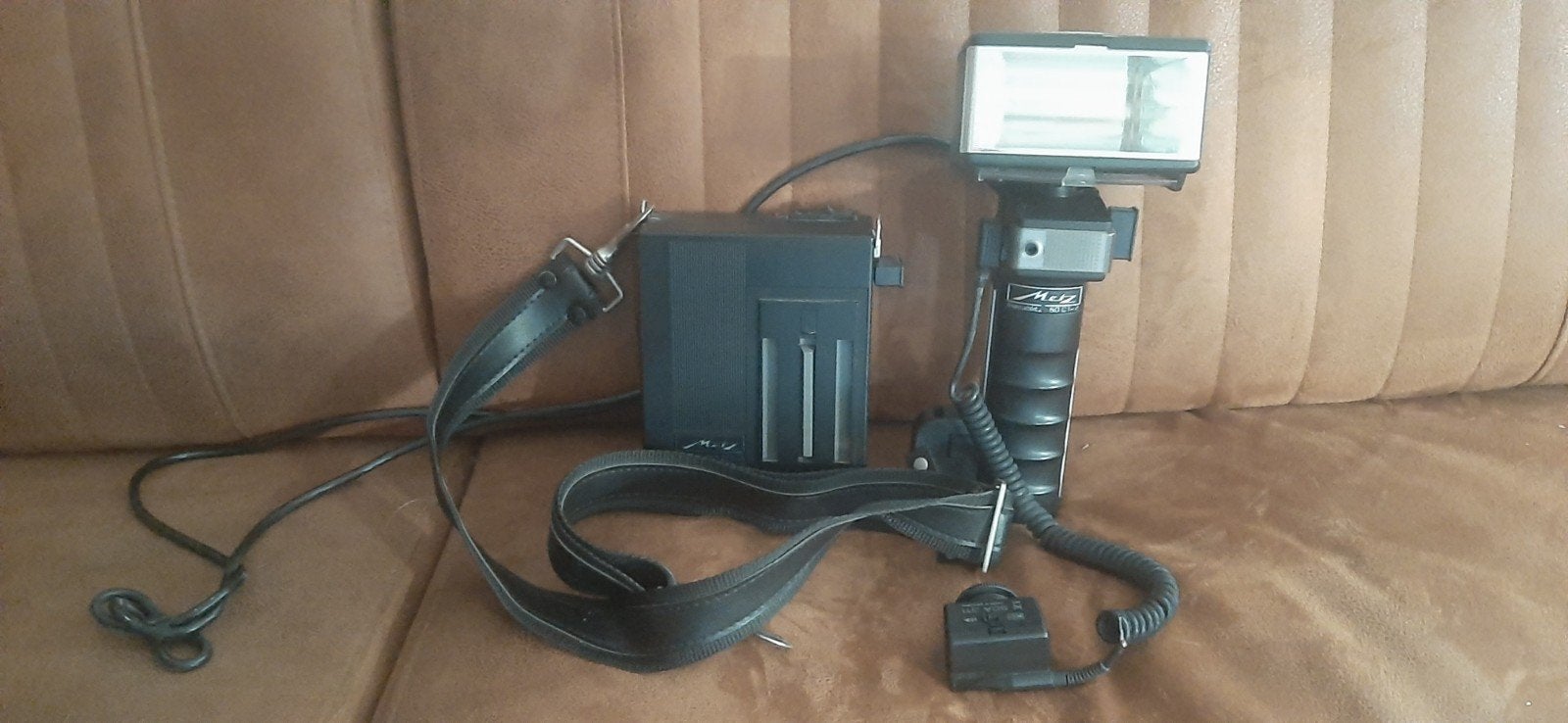 Metz Mecablitz 45 CT-1 Flitser met Batterijpack, Audio, Tv en Foto, Fotografie | Flitsers, Gebruikt, Ophalen of Verzenden, Voor analoge fotografie
